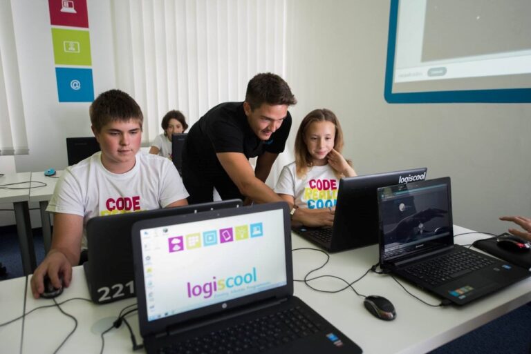 Logiscool, școala internațională de programare, reîncepe cursurile din toamnă!